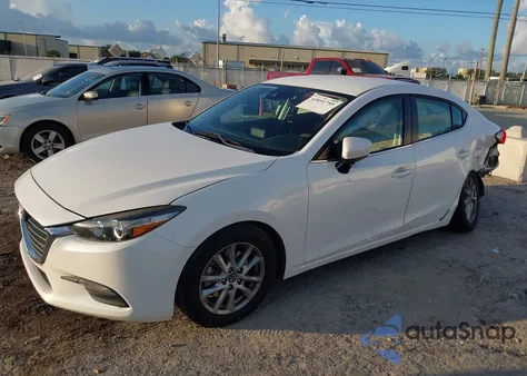2018 Mazda Mazda3 Sport z USA, uszkodzony, nr VIN 3MZBN1U7XJM173768